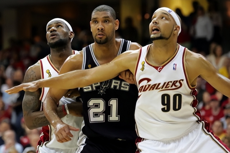 被曝里昂回 被曝里昂回